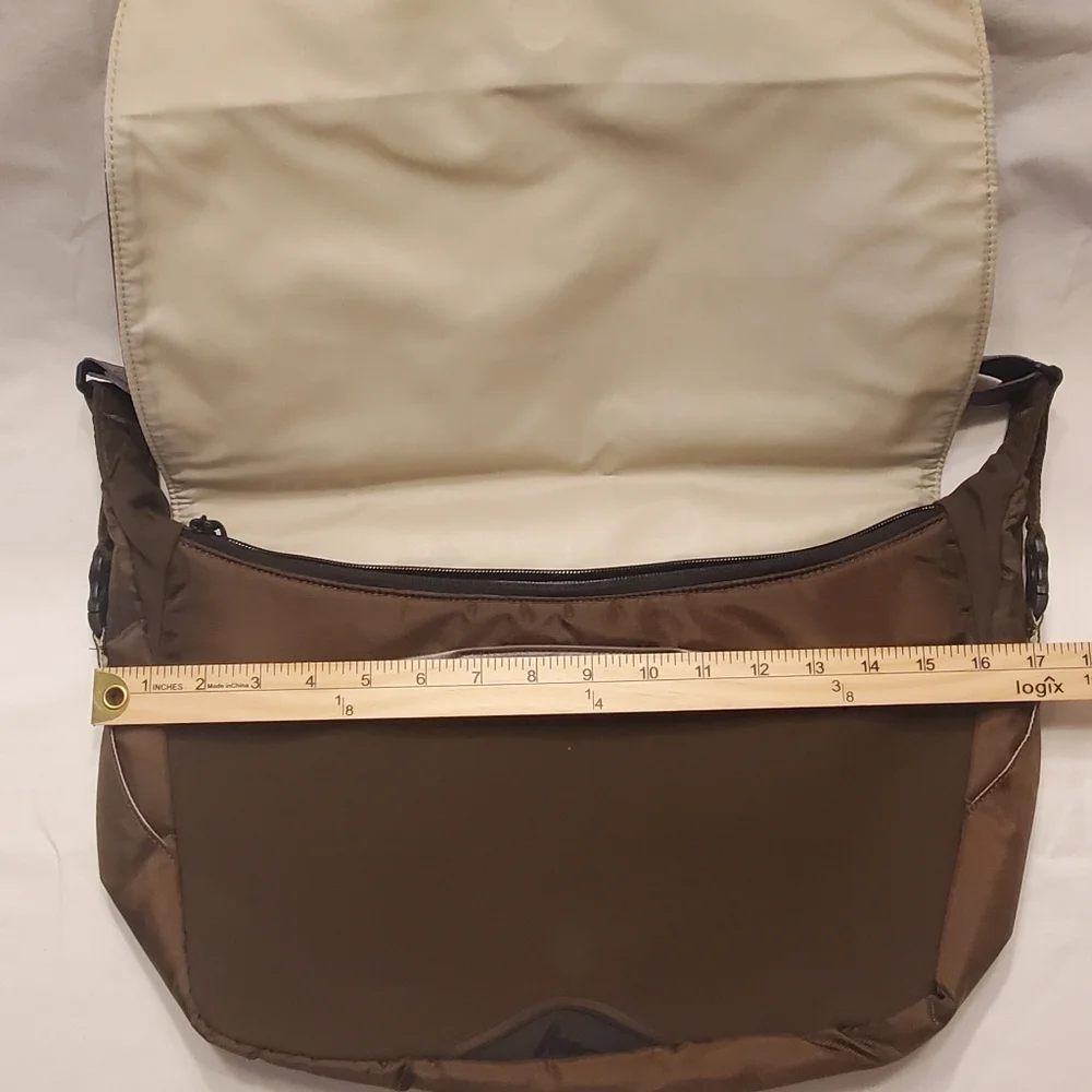 Gregory Messenger Style Courier Bag 15